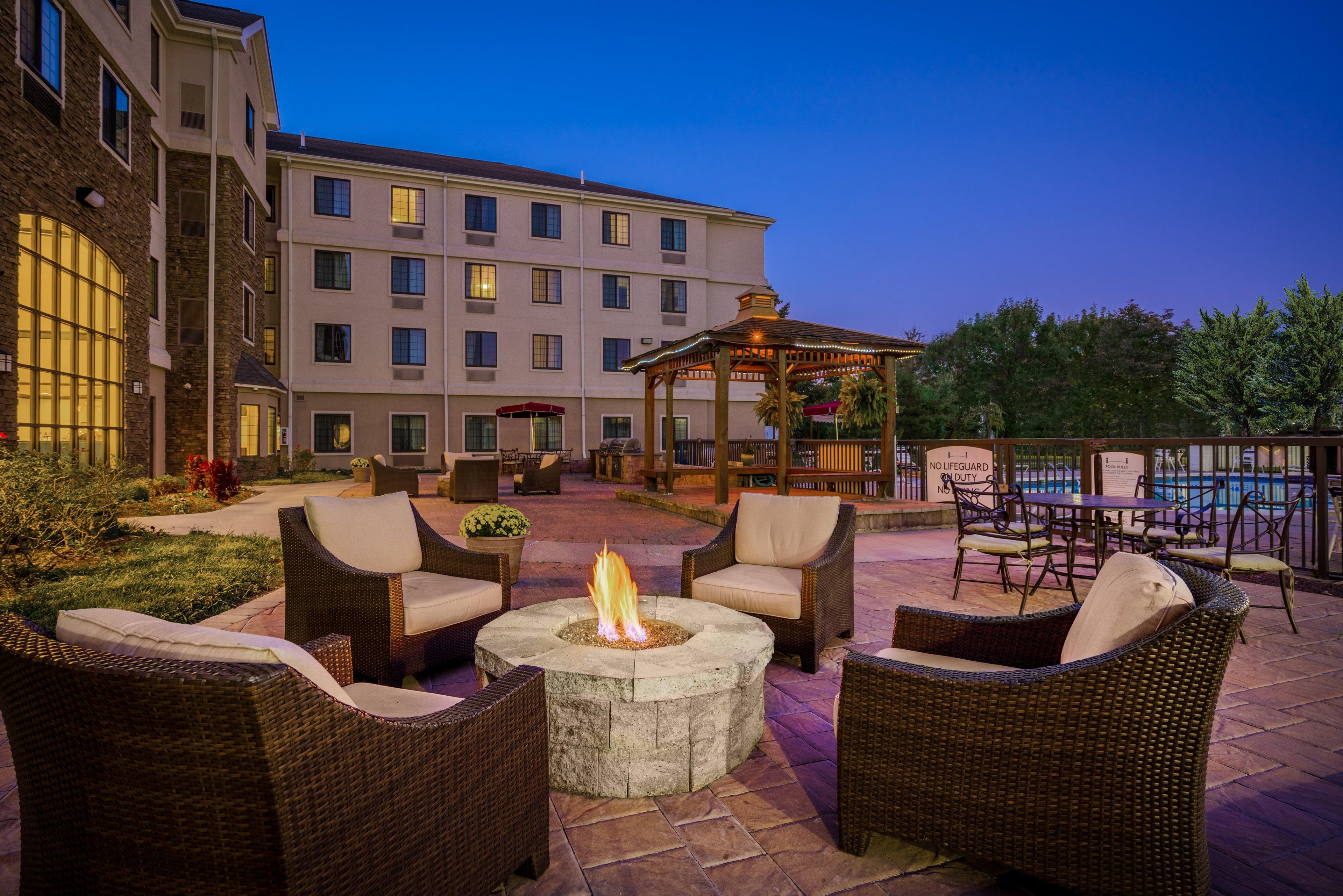 Staybridge Suites Wilmington-Newark By Ihg Екстер'єр фото